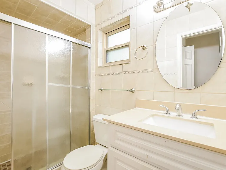 13900 Lena St — Photo 11