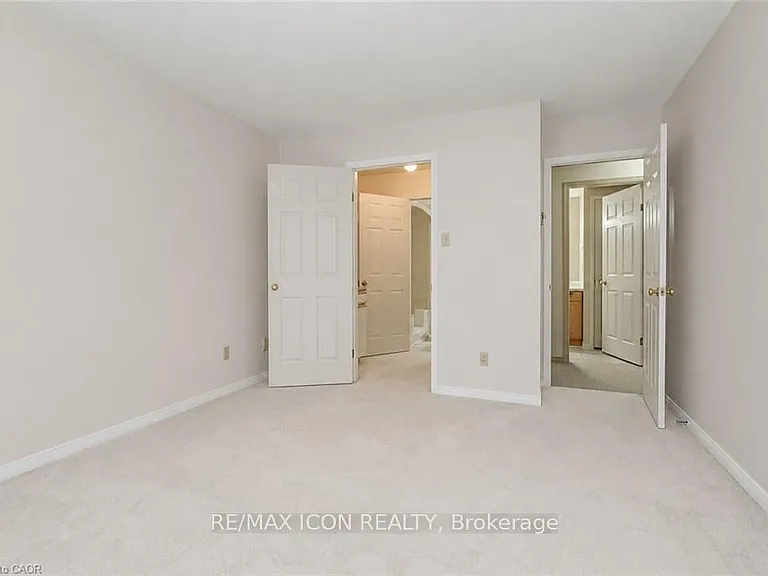 440 Durham St W #210 — Photo 16