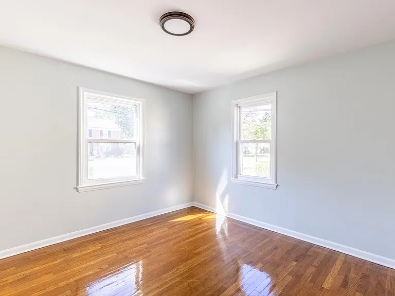 1231 Churchill Rd — Photo 16