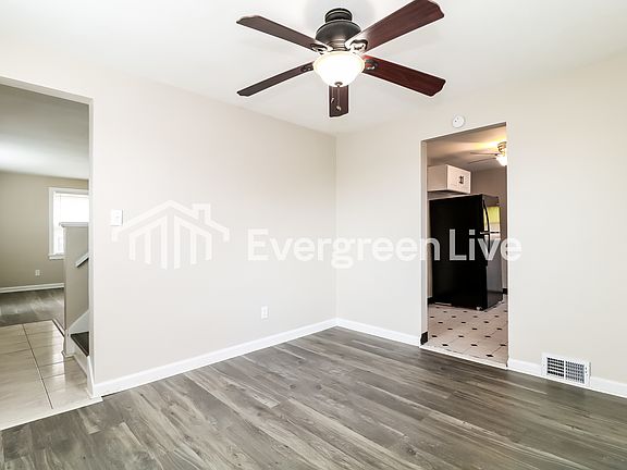 5th image of 2443 Webster Ave