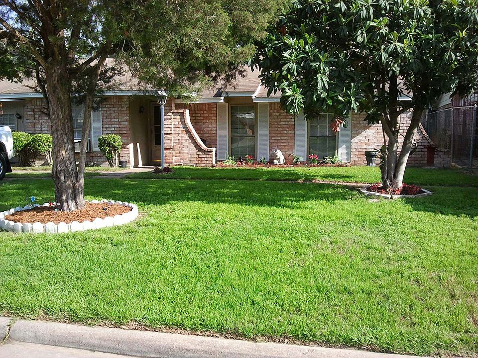 1st image of 4506 Fallen Oaks Dr