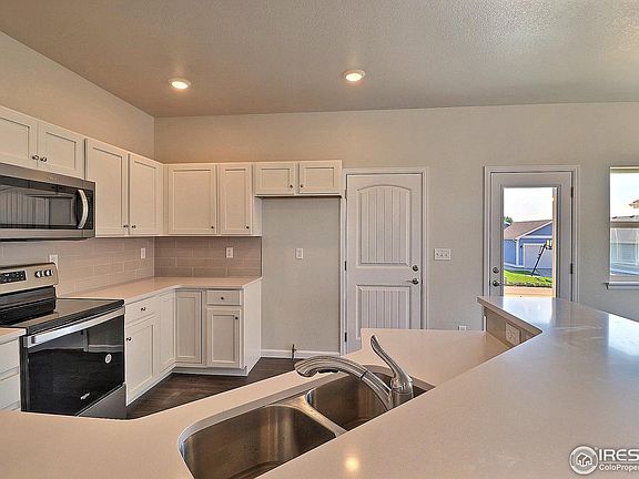 5th image of 4226 Primrose Ln