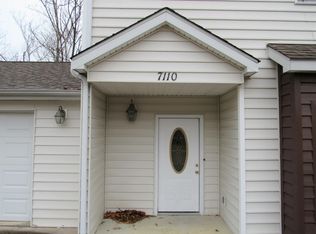 7110 Country Club Dr, Huntington, WV 25705