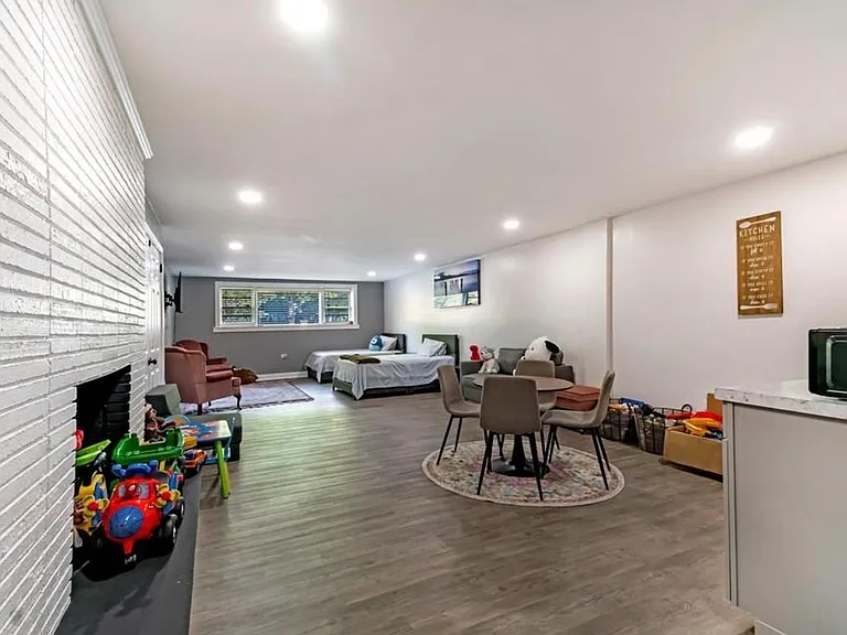 300 Edgedale Dr — Photo 41