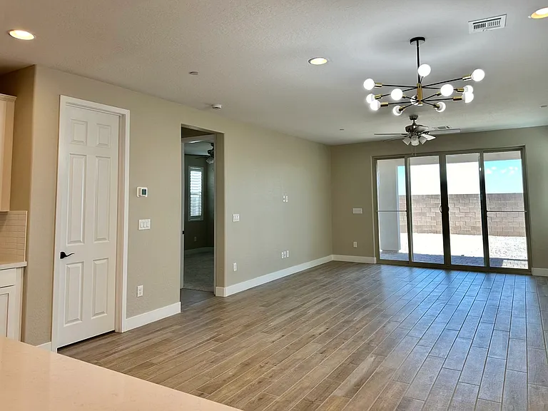 11825 Pandion Ave — Photo 8