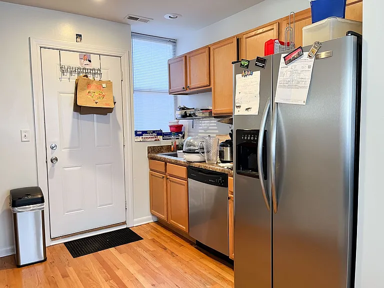 2502 W Catalpa Ave #3 — Photo 8