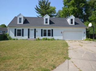 703 Steeplechase Dr, Mishawaka, IN 46544