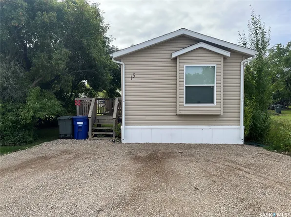 15 Prairie View Crescent, Rosetown, SK S0L 2V0