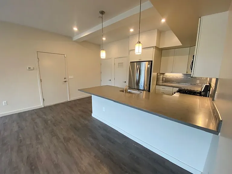 505 Central Ave — Photo 10