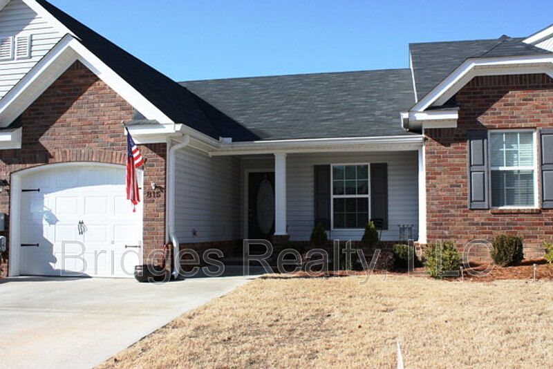 1st image of 815 Whispering Willow Ct