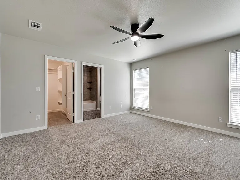 6714 Lonesome Dove Ln — Photo 17