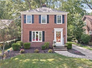 4196 W 214th St, Fairview Park, OH