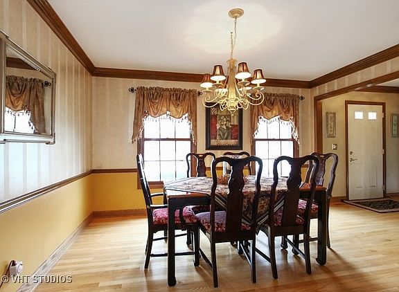 5th image of 1548 Abbotsford Dr