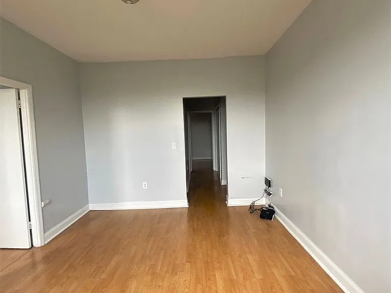 6412 - Golden Crest 6412 Park Avenue, LLC — Photo 16