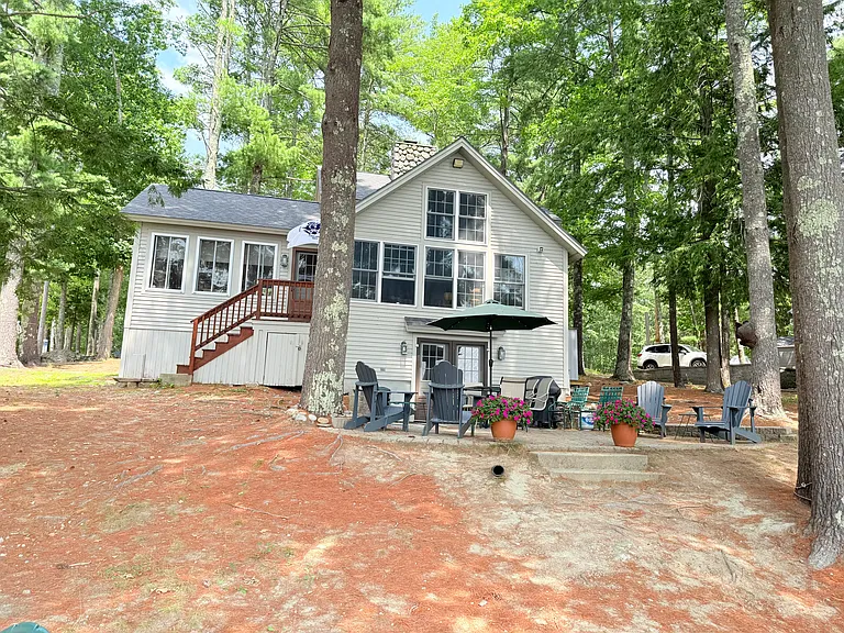 71 Betty Ln — Photo 16