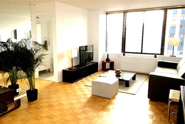 Rented by Keller Williams NYC | media 48