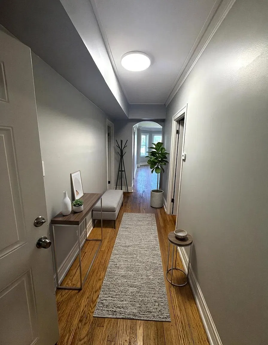 5019 West Maypole — Photo 3