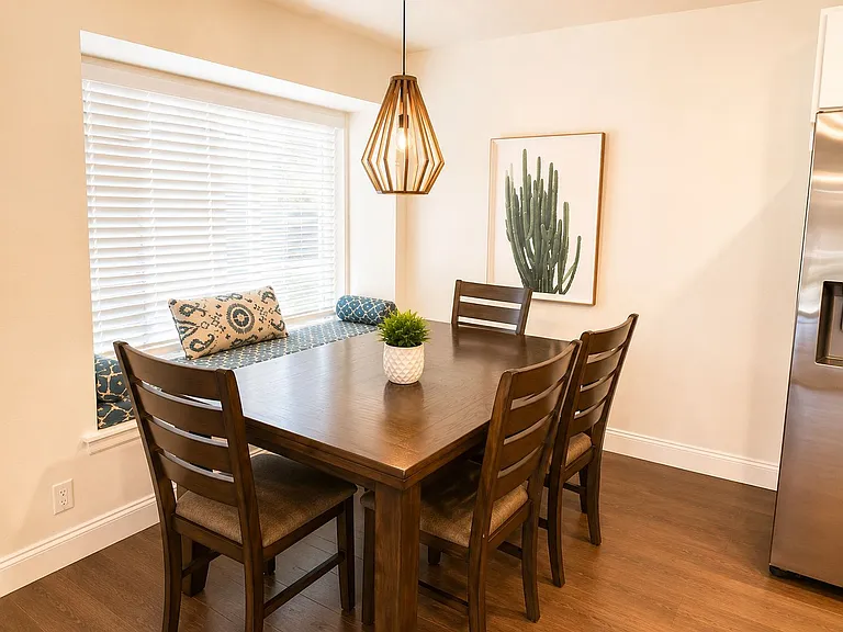 9002 Lodge Ct — Photo 9