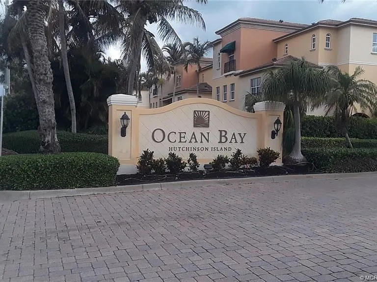 121 Ocean Bay Dr — Photo 1