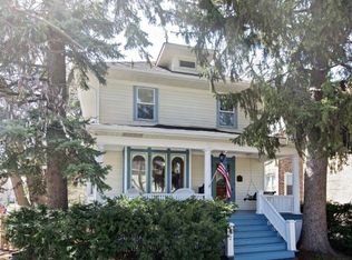 202 Ashland Ave, River Forest, IL 60305