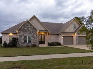 714 Saddleridge Way, Florence, AL 35630