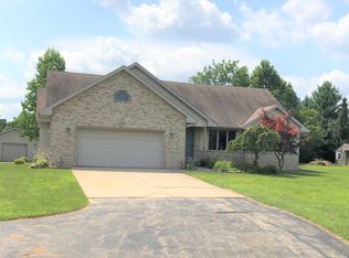 13400 Center Rd, Bath, MI 48808