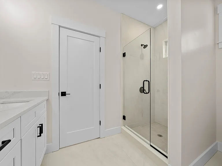 11 Jasset St #11 — Photo 25