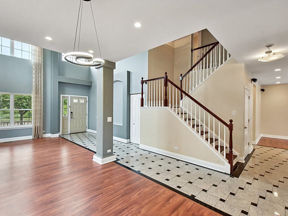 4th image of 2812 Spinnaker Dr