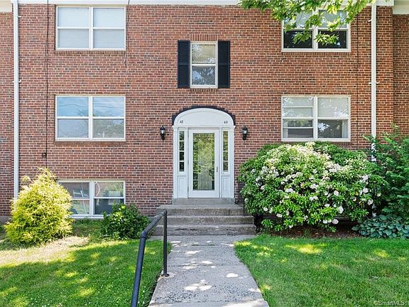 5th image of 42 Arnold Way #42B