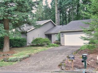 16513 S Arrowhead Dr, Oregon City, OR