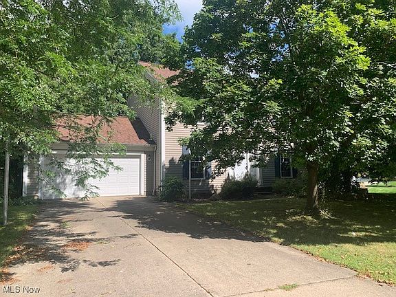 2nd image of 1311 Gill Ct