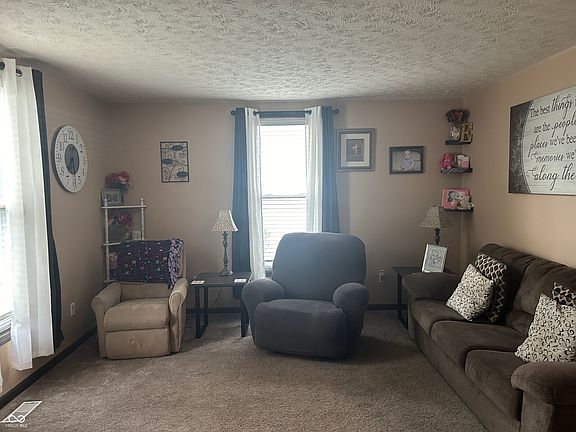 3rd image of 808 Blanchard St