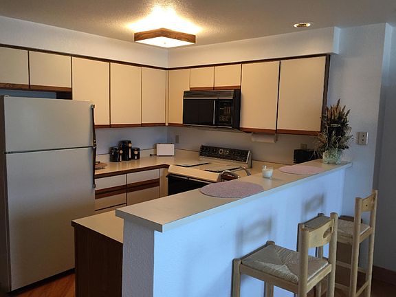4th image of 144 Dunkley Ave APT 15