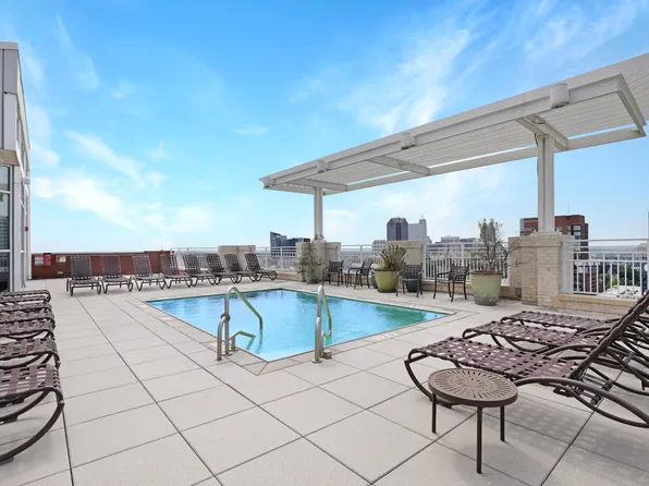 400 W North St APT 918, Raleigh, NC 27603