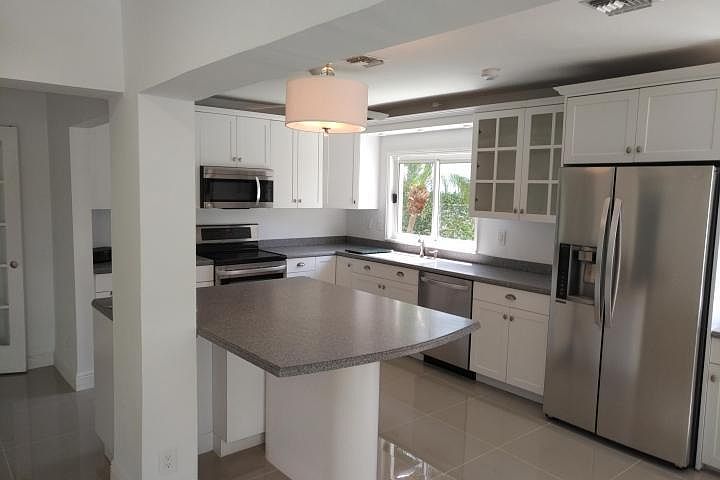 2nd image of 6911 S Flagler Dr #00