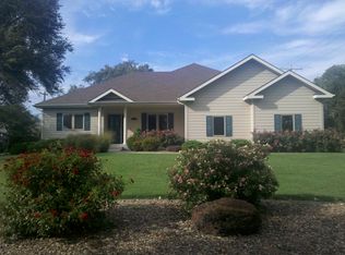 339 E Cloud St, Salina, KS 67401