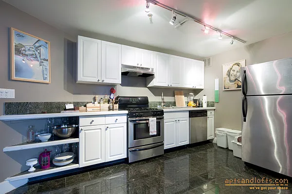 Sold by aptsandlofts.com | media 3