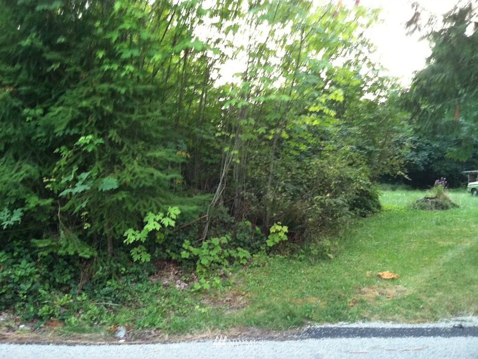 1st image of 70 xx     181st Avenue E