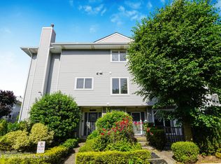 10 Flagship Cir, Staten Island, NY 10309