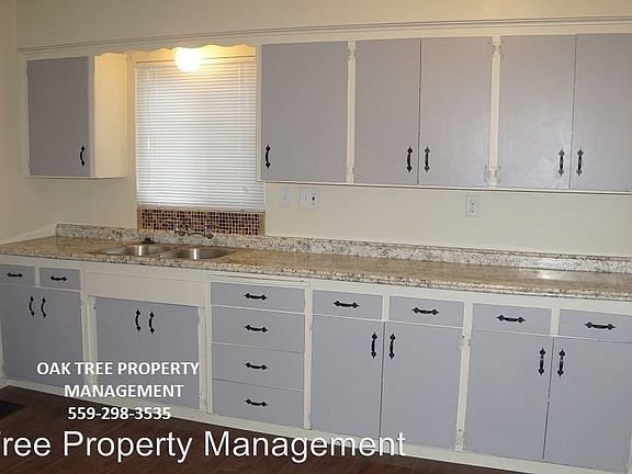 3rd image of 1344 E Sussex Way