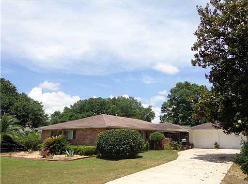 1st image of 318 Eastview Dr