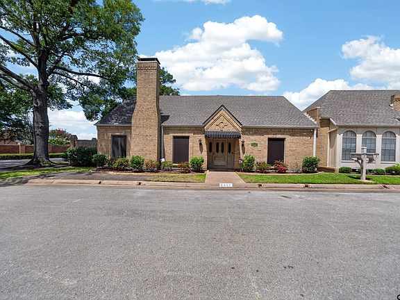 2nd image of 5417 Carmel Ct