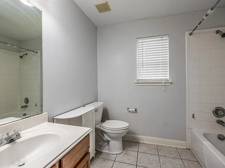 7911 Forest Stone St — Photo 27