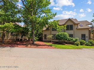 393 Vista Dr, Tannersville, PA