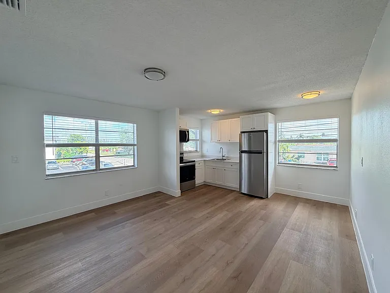 5661 SW 36th Ct #201 — Photo 2