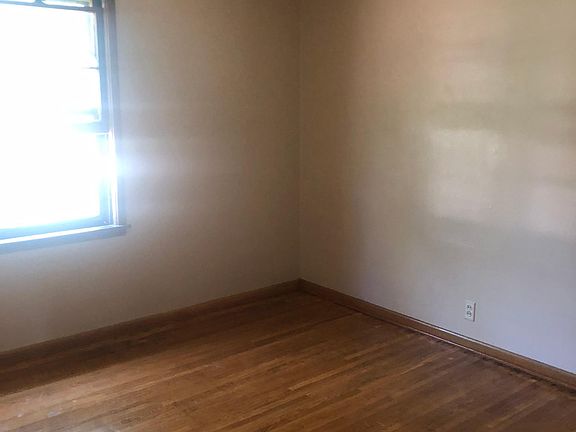 4th image of 2310 2nd Avenue N # Main Floor