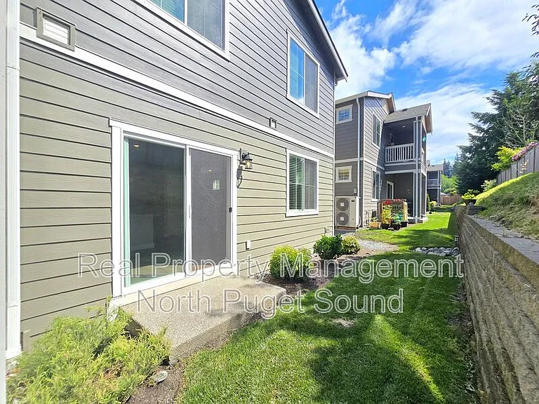 8303 Gilman Way — Photo 24