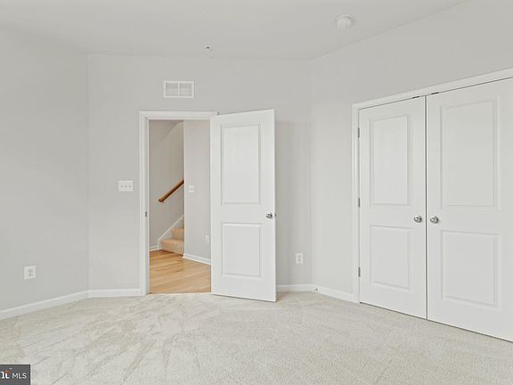 5th image of 2555 Grangemill Ln