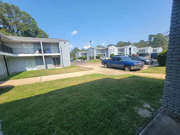 225 W McDowell Rd — Photo 73