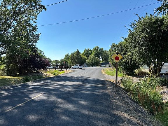 5th image of 4744 Harlan Dr